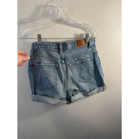 BDG Urban Outfitters high-rise mom jean shorts size 27 - Picture 3 of 3